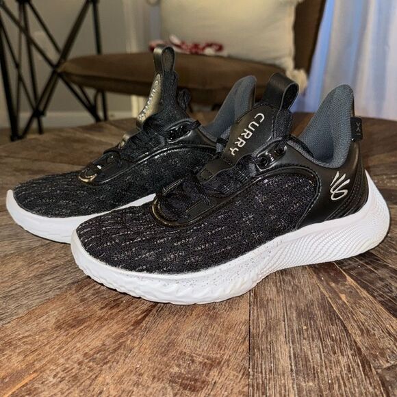 Under Armour Curry Flow 9 Team Unisex Basketball Shoes - Picture 3 of 9